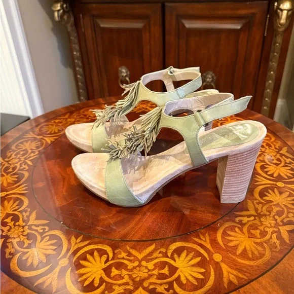 NWOT Aquatalia Women's Green Leather Zeus Heeled Sandal SZ 10 Made in Italy - Picture 2 of 11